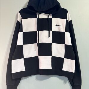 Nike Black and White Checkered Sweatshirt